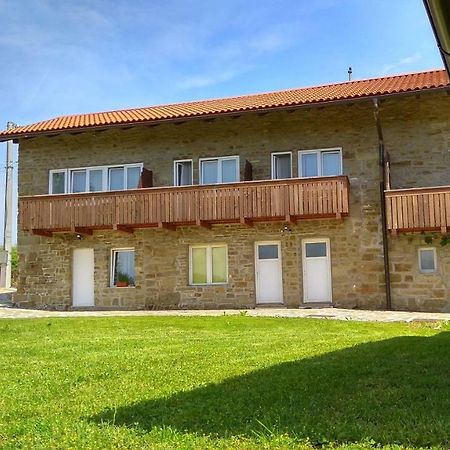 Apartmaji Suhorje Luaran gambar