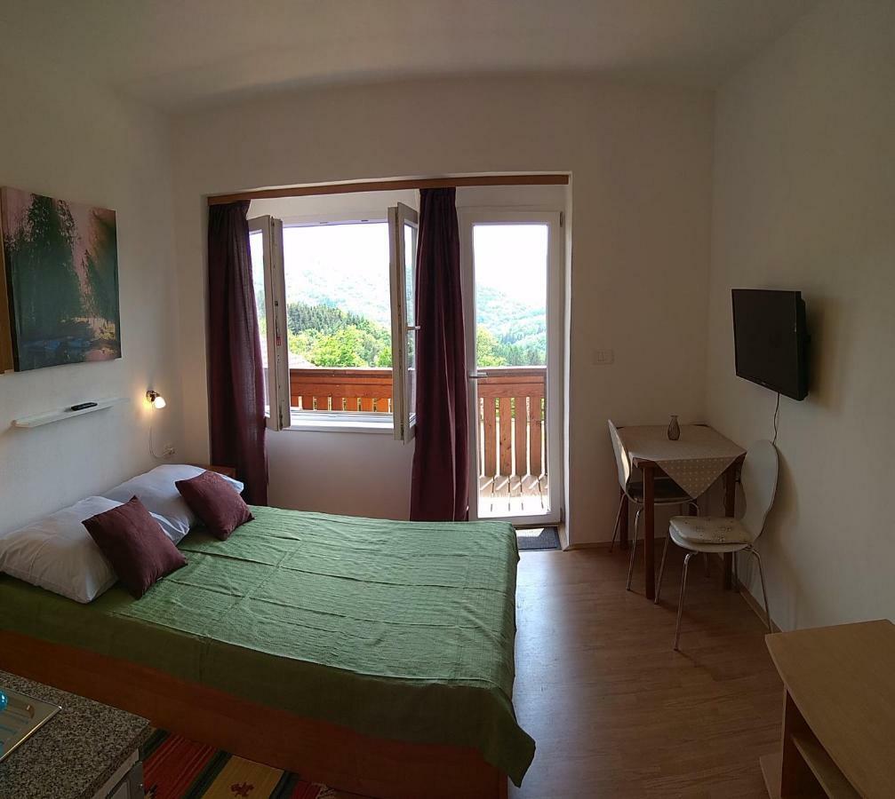 Apartmaji Suhorje Luaran gambar
