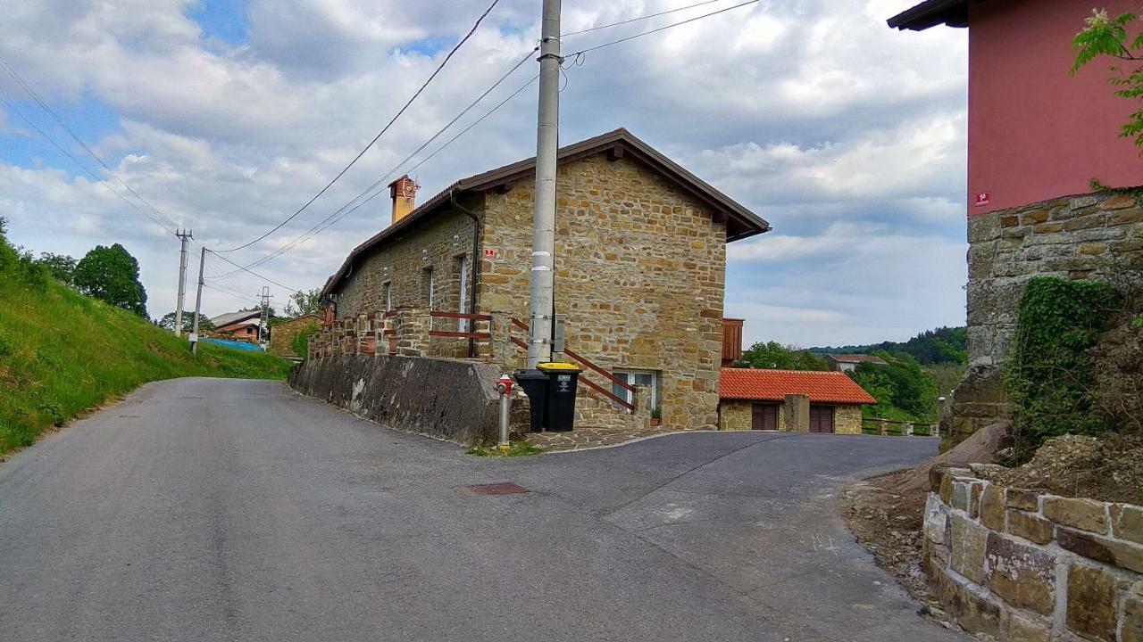 Apartmaji Suhorje Luaran gambar