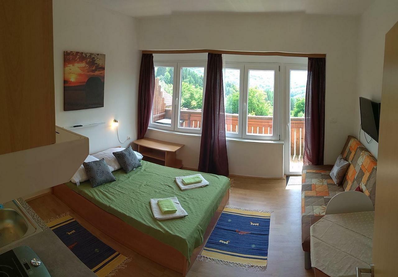 Apartmaji Suhorje Luaran gambar