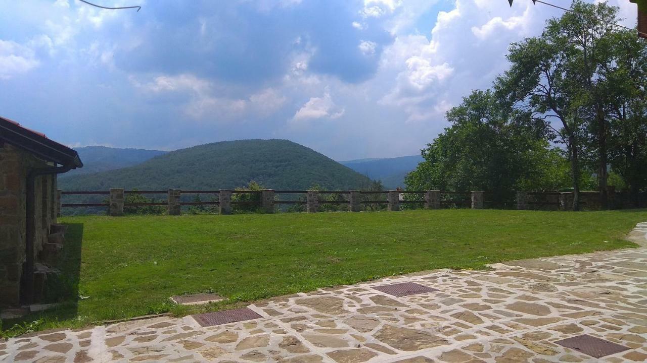 Apartmaji Suhorje Luaran gambar